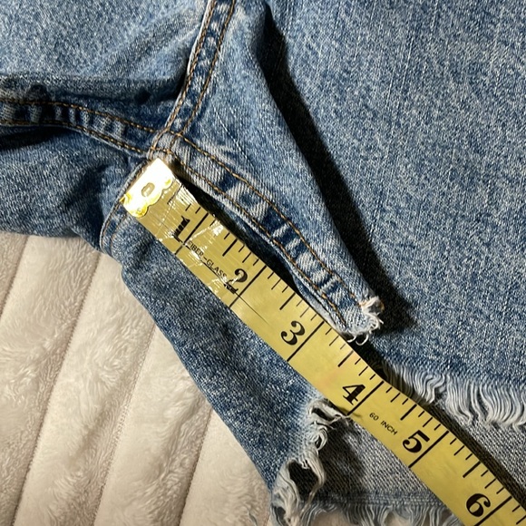Levis 555 Guy’s Fit Vintage Short | Size 14 - Picture 7 of 12